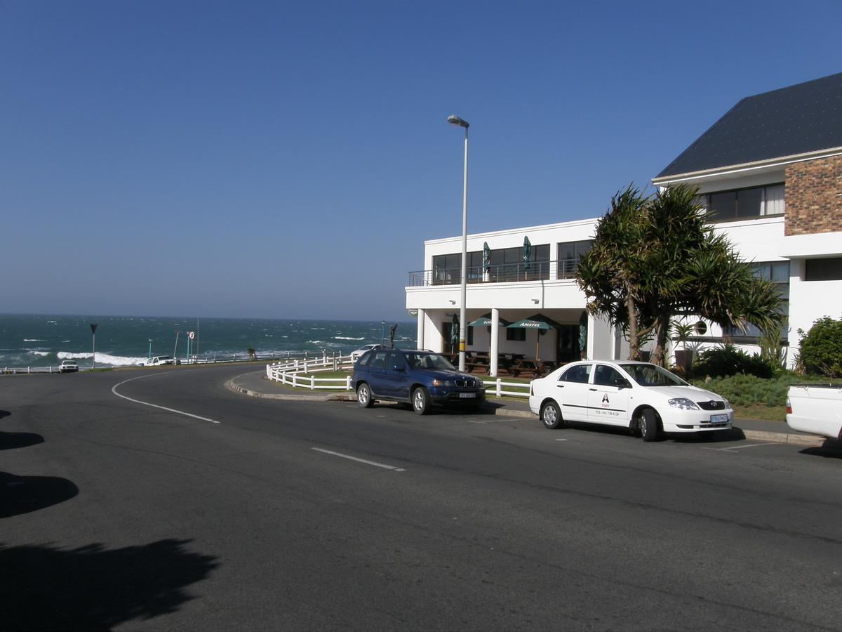 Gonubie Hotel Exterior foto